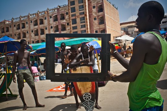 Tele Bi, Mouhamadou Sow